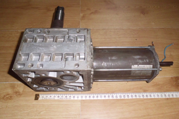 Ogłoszenie - Motoreduktor 24V 320W 50 rpm. na magnesach neodymowych - Łuków - 420,00 zł