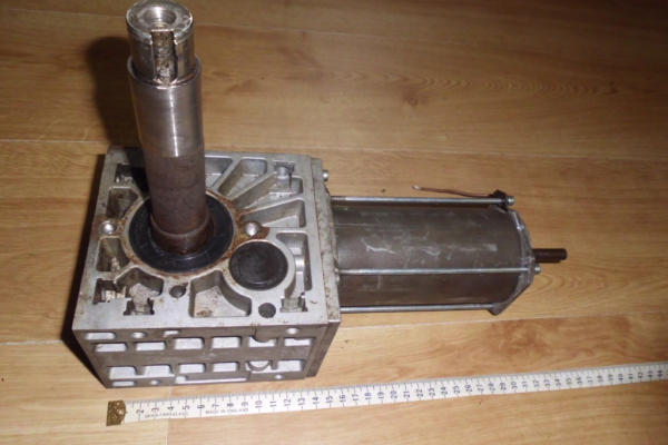 Ogłoszenie - Motoreduktor 24V 320W 50 rpm. na magnesach neodymowych - Łuków - 420,00 zł