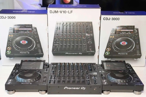 Ogłoszenie - Pioneer CDJ-3000 Multi-Player / Pioneer DJM-A9 DJ Mixer / Pioneer DJM-V10-LF / Pioneer DJM-S11 / Pioneer CDJ-2000NXS2 - Hiszpania - 4 350,00 zł