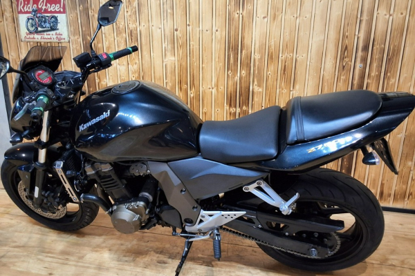 Ogłoszenie - Kawasaki Z750 2004r - Konin - 12 400,00 zł