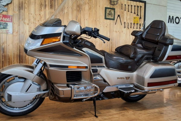 Ogłoszenie - Honda GL (GoldWing) 1500 turystyczny 1988r - Konin - 19 900,00 zł