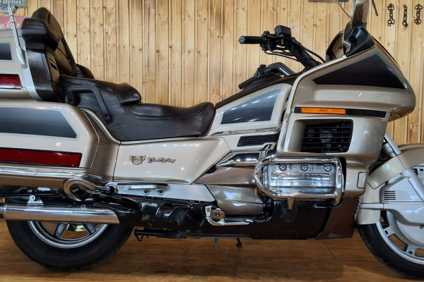 Ogłoszenie - Honda GL (GoldWing) 1500 turystyczny 1988r - Konin - 19 900,00 zł