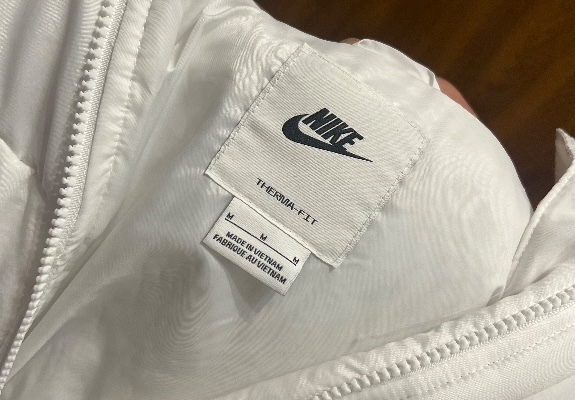 Ogłoszenie - OKAZJA ! NOWY PŁASZCZ ZIMOWY DAMSKI NIKE SPORTSWEAR , ROZMIAR M , MODEL FB7675-100 - Zachodniopomorskie - 300,00 zł