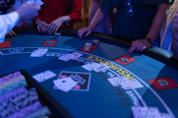 Ogłoszenie - Kasyno zabawa Event na imprezę wieczór Casino Częstochowa Krupier Krupier na imprezę - mobilna zabawa w kasyno Eventy - Częstochowa - 1 500,00 zł