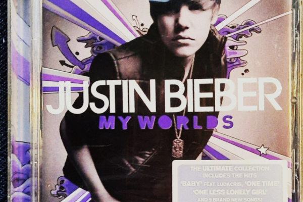 Ogłoszenie - Polecam Album CD -JUSTIN BIEBER Album - My Worlds 1-2 - Śląskie - 44,00 zł