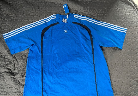 Ogłoszenie - #OKAZJA#NOWA#NIEUŻYWANA#TANIO#ORYGINALNA#KOSZULKA MĘSKA#ADIDAS#IW3639 TEE#ROZMIAR XL - 110,00 zł