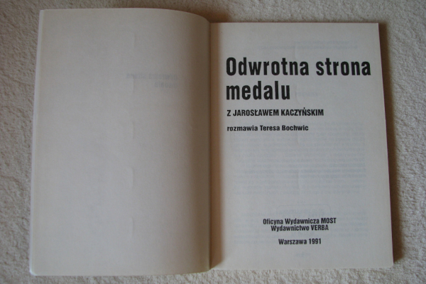 Ogłoszenie - Odwrotna strona medalu, Jarosław Kaczyński, Teresa Bochwic - Kraków - 34,00 zł