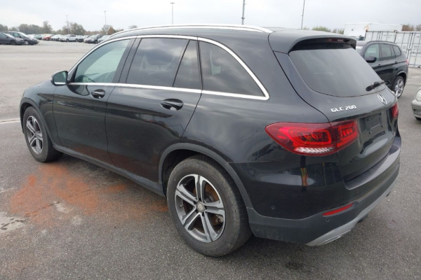 Ogłoszenie - Na sprzedaż: Mercedes-Benz GLC 200 SUV (2019) - Brodnica - 138 741,28 zł