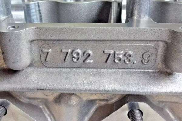 Ogłoszenie - BMW Głowica silnika M57, M57N2, 11127806061, 7792753, E60, E63, E65, E70, E71, E83, E90 - NOWA ORYGINALNA - 2 500,00 zł