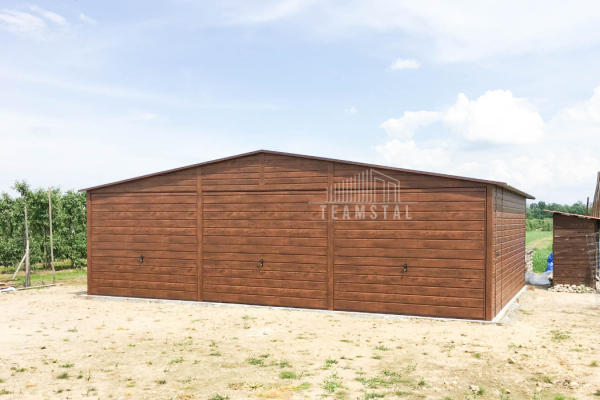 Ogłoszenie - Garaz blaszany 9x6m - 3x brama uchylna - drzwi - jasny orzech - drewnopodobny - dach dwuspadowy TS879 - Oświęcim - 20 900,00 zł