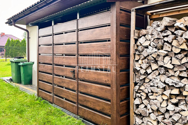 Ogłoszenie - Wiata śmietnikowa Schowek -  3x0,8m - zabudowana  panelami - Drzwi - drewnopodobny - dach spad w przód TS893 - Poznań - 3 650,00 zł