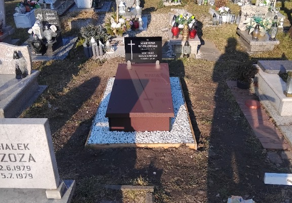 Ogłoszenie - Nagrobek nagrobki montaz gratis cala Polska - Opole - 1 800,00 zł