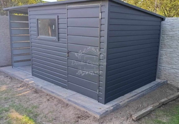 Ogłoszenie - Schowek - domek ogrodowy 3x2,5m + wiata 1,5m - drzwi - okno - antracyt - dach spad w tył ID760 - Szczytno - 6 150,00 zł