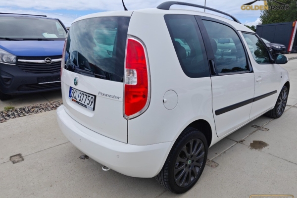 Ogłoszenie - ROOMSTER  1,2 tsi DSG klimatronik alu pdc grzeane fotele zarejestrowany. Zdjęcie 6