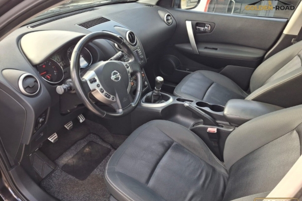 Ogłoszenie - Qashqai  2,0 benz 140KM klima panorama kamera opłacony. Zdjęcie 9