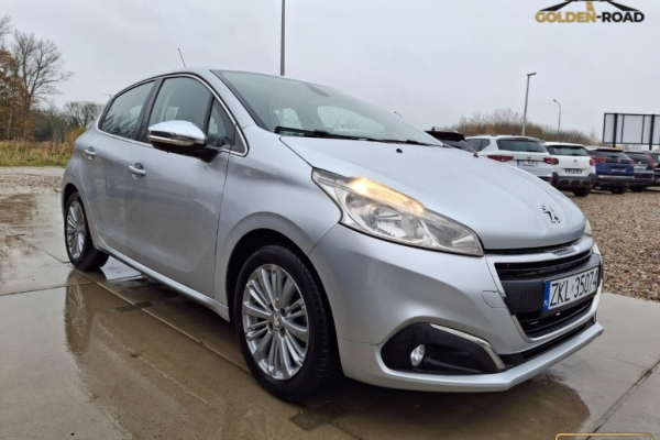 Ogłoszenie - 208  1,2 benz. klima kamera navi alu wspomaganie zarejestrowany. Zdjęcie 3