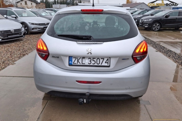 Ogłoszenie - 208  1,2 benz. klima kamera navi alu wspomaganie zarejestrowany. Zdjęcie 7