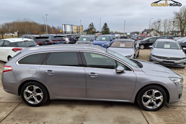 Ogłoszenie - 508  1,6 BENZ 164KM led navi panorama JBL automat grz.fot alu opłacony. Zdjęcie 4