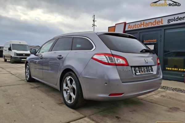 Ogłoszenie - 508  1,6 BENZ 164KM led navi panorama JBL automat grz.fot alu opłacony. Zdjęcie 6