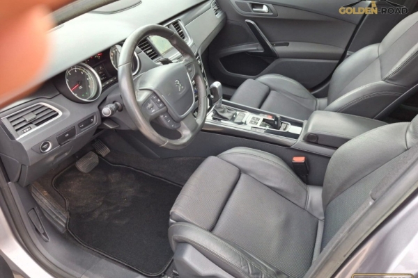 Ogłoszenie - 508  1,6 BENZ 164KM led navi panorama JBL automat grz.fot alu opłacony. Zdjęcie 8