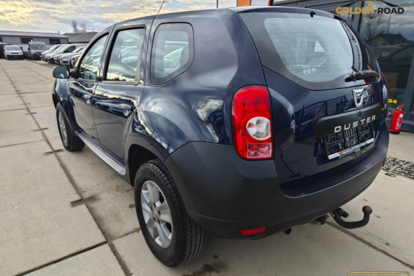 Ogłoszenie - DUSTER   1,6 16v  centralny wspomaganie alu hak 90 000 km OPŁACONY - Kołobrzeg - 17 900,00 zł