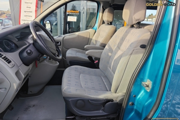 Ogłoszenie - TRAFIC 2,0 dci 115KM 6 osobowy łóżko stolik klima wspomaganie opłacony. Zdjęcie 9