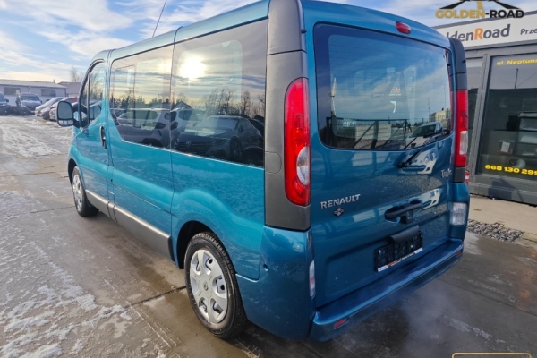 Ogłoszenie - TRAFIC 2,0 dci 115KM 6 osobowy łóżko stolik klima wspomaganie opłacony. Zdjęcie 5