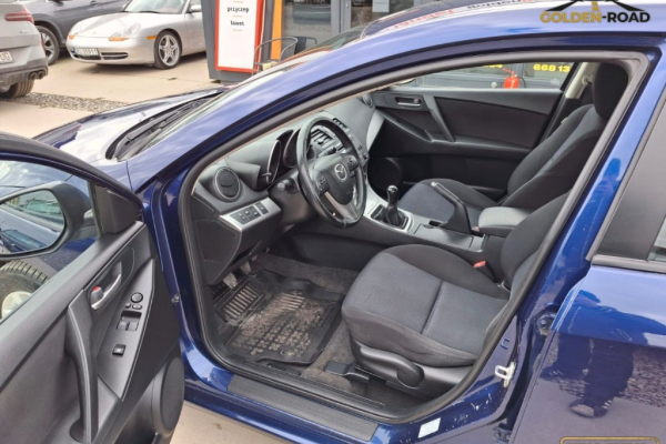 Ogłoszenie - MAZDA 3   1,6 16v klima elektryka wspomaganie alu zarejestrowany - Kołobrzeg - 19 900,00 zł