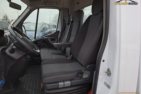 Ogłoszenie - MASTER  2,3 DCI 165KM KLIMA tempomat zatrejestrowany FV 23% polski salon. Zdjęcie 8