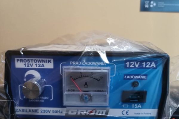 Ogłoszenie - Prostownik GROM ZPB- 12V12A - Starogard Gdański - 200,00 zł