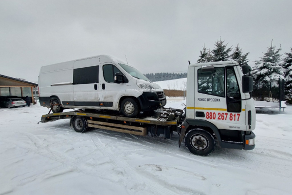 Ogłoszenie - Laweta JODŁOWA Pomoc Drogowa Holowanie Transport - Dębica - 200,00 zł