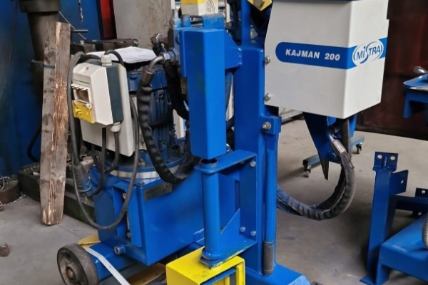Ogłoszenie - Hydrauliczne aligatorowe nożyce do cięcia złomu Kajman 600 - gilotyna do złomu - Oświęcim - 55 000,00 zł