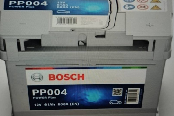 Ogłoszenie - Akumulator Bosch 61Ah 600A EN S5004 P+ W Kadłubka 39 Szczecin - Szczecin - 360,00 zł