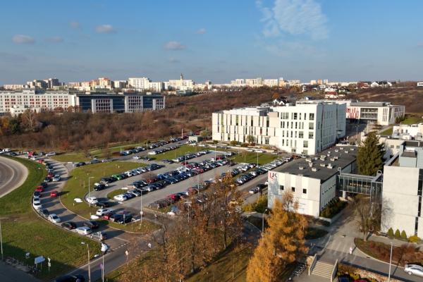 Ogłoszenie - Profesjonalne USŁUGI DRONEM - zdjęcia i filmy z lotu ptaka - Świętokrzyskie - 100,00 zł