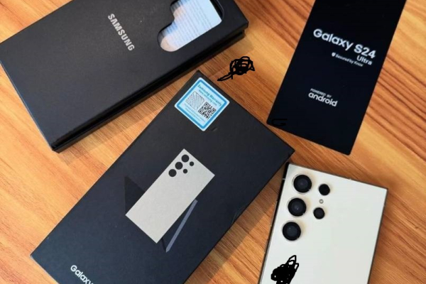 Ogłoszenie - Apple iPhone 16 Pro Max - Gniezno - 25,00 zł