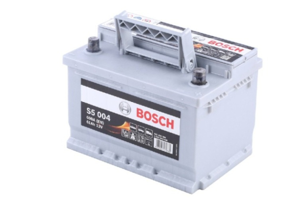 Ogłoszenie - Akumulator 61Ah 600A Bosch S5004 prawy+ - Legnica - 360,00 zł