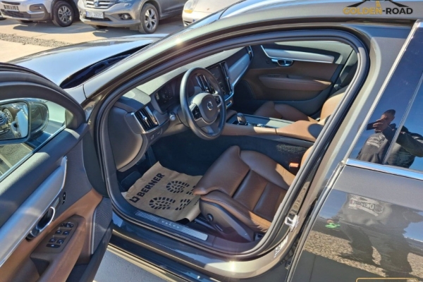 Ogłoszenie - V90  2,0 benz 197KM klima skóra navi kamera grz.fot+kiera+kanapa opłacony. Zdjęcie 10