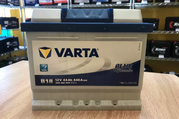 Ogłoszenie - Akumulator 44Ah 440A VARTA Blue B18 - Toruń - 259,00 zł