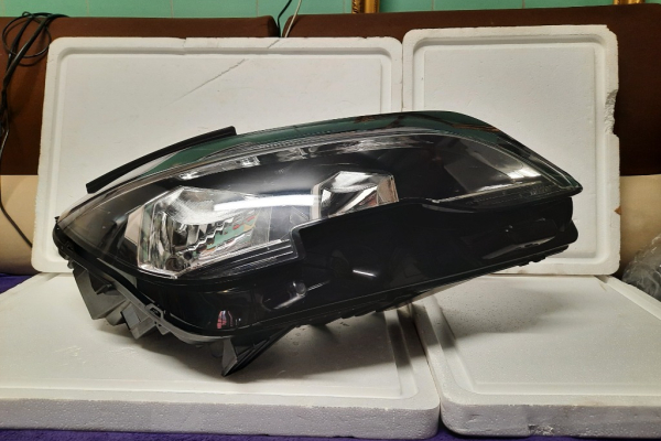 Ogłoszenie - Polecam -Lampa przednia prawa Peugeot 3008 i5008 II 2016-2021 - Mazowieckie - 485,00 zł