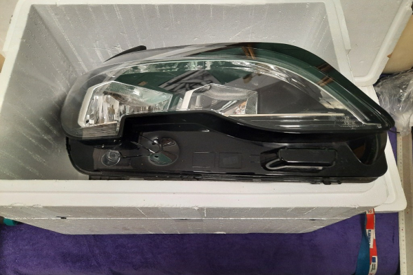 Ogłoszenie - Polecam -Lampa przednia prawa Peugeot 3008 i5008 II 2016-2021 - Mazowieckie - 485,00 zł