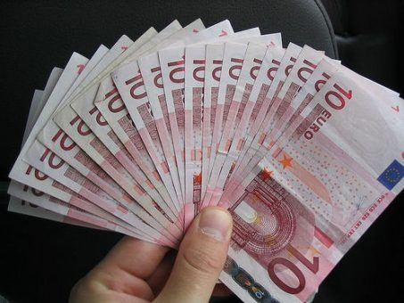 Ogłoszenie - Jeśli jest to zabronione w bankach - 100,00 zł