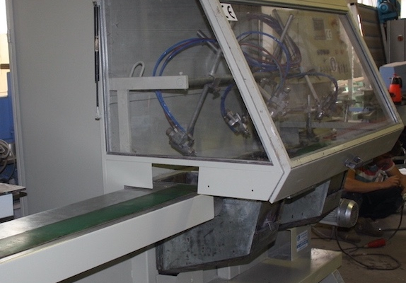 Ogłoszenie - Automat do lakierowania listew - Wadowice - 30 900,00 zł