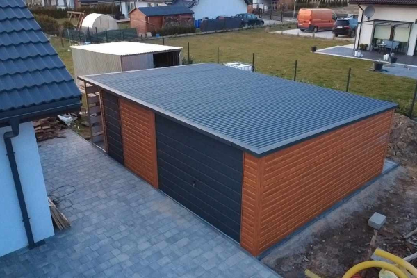 Ogłoszenie - Garaż Blaszany 5×4 + wiata panelowa 1×4 drewnopodobny PREMIUM - Bytów - 8 200,00 zł