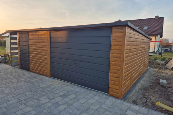 Ogłoszenie - Garaż Blaszany 5×4 + wiata panelowa 1×4 drewnopodobny PREMIUM - Bytów - 8 200,00 zł
