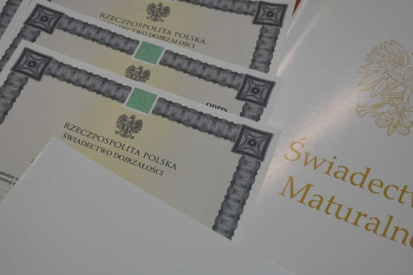 Ogłoszenie - Gdzie kupię świadectwo szkoły średniej, Kup świadectwo z wpisem, maturę z wpisem - Kluczbork - 600,00 zł