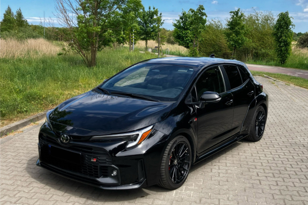 Ogłoszenie - Toyota Corolla GR 304 KM GAZOO Racing 4x4 Sport 2023 FV Tunning - Sędziszów - 165 000,00 zł