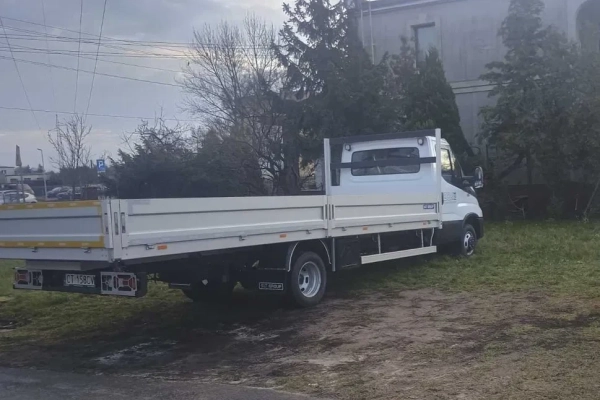 Ogłoszenie - Usługi transportowe – Iveco Daily z otwartą paką 6 metrów - Kujawsko-pomorskie - 1,00 zł