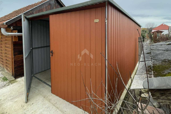 Ogłoszenie - Garaż blaszany 3x6m - Brama dwuskrzydłowa - jasny brąz ( ceglasty ) - dach spad w tył NB445 - Łódź - 5 790,00 zł