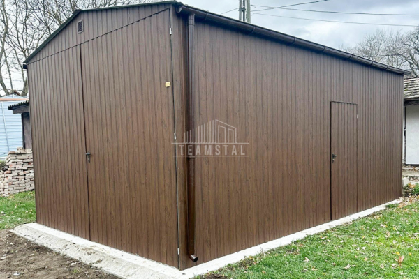 Ogłoszenie - Garaż blaszany 4x6m - brama dwuskrzydłowa - drzwi - ciemny orzech - drewnopodobny - dach dwuspadowy TS1018 - Malbork - 10 400,00 zł