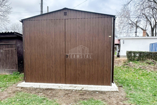 Ogłoszenie - Garaż blaszany 4x6m - brama dwuskrzydłowa - drzwi - ciemny orzech - drewnopodobny - dach dwuspadowy TS1018 - Malbork - 10 400,00 zł
